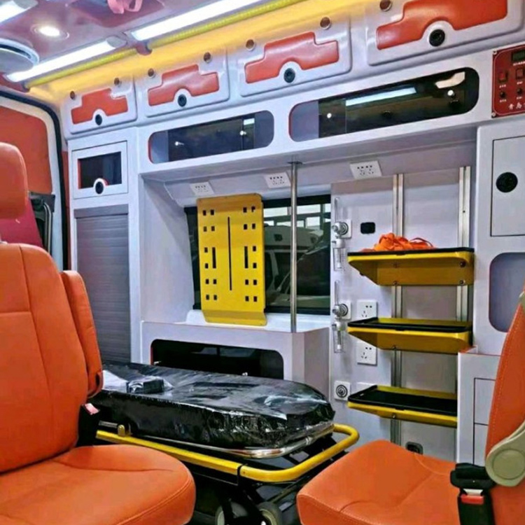 平顺长途救护车护送病人租赁价格